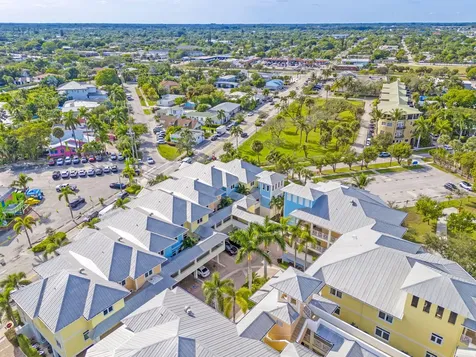 305 E Ocean Avenue Lantana FL 33462