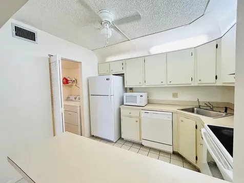 414 Pine Glen Lane Greenacres FL 33463