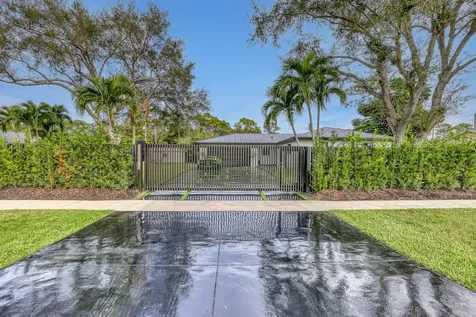 7077 Oakmont Drive Lake Worth FL 33467