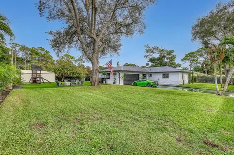 7077 Oakmont Drive Lake Worth FL 33467