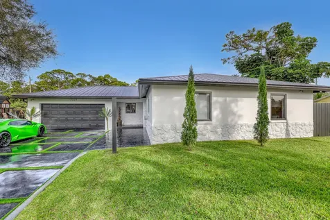 7077 Oakmont Drive Lake Worth FL 33467