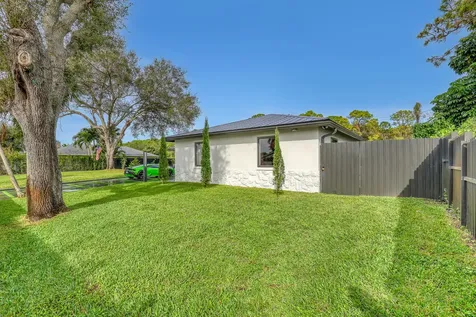 7077 Oakmont Drive Lake Worth FL 33467