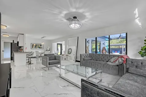 7077 Oakmont Drive Lake Worth FL 33467