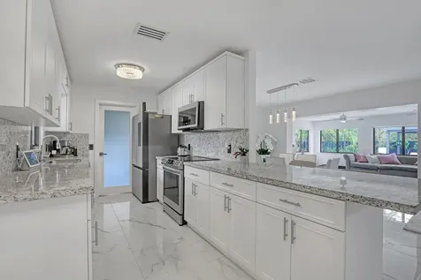 7077 Oakmont Drive Lake Worth FL 33467