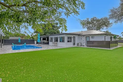 7077 Oakmont Drive Lake Worth FL 33467