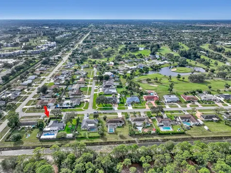 7077 Oakmont Drive Lake Worth FL 33467