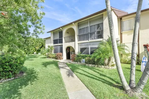 5927 La Pinata Boulevard Greenacres FL 33463