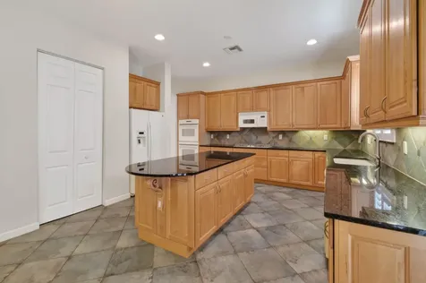 916 Mill Creek Drive Palm Beach Gardens FL 33410