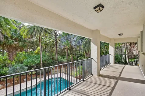 916 Mill Creek Drive Palm Beach Gardens FL 33410