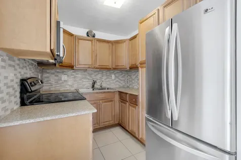 2970 NE 16th Avenue Oakland Park FL 33334