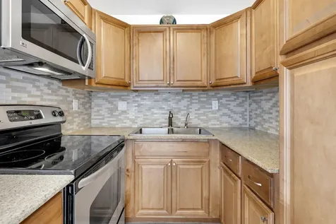 2970 NE 16th Avenue Oakland Park FL 33334