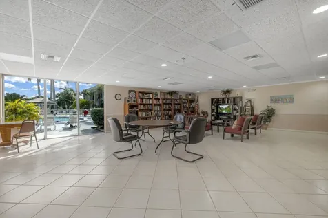 2970 NE 16th Avenue Oakland Park FL 33334