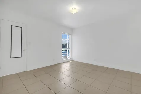 2970 NE 16th Avenue Oakland Park FL 33334