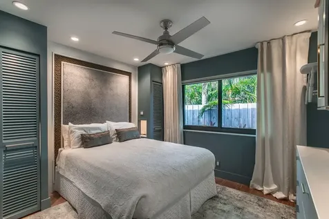 1209 N Lakeside Drive Lake Worth Beach FL 33460