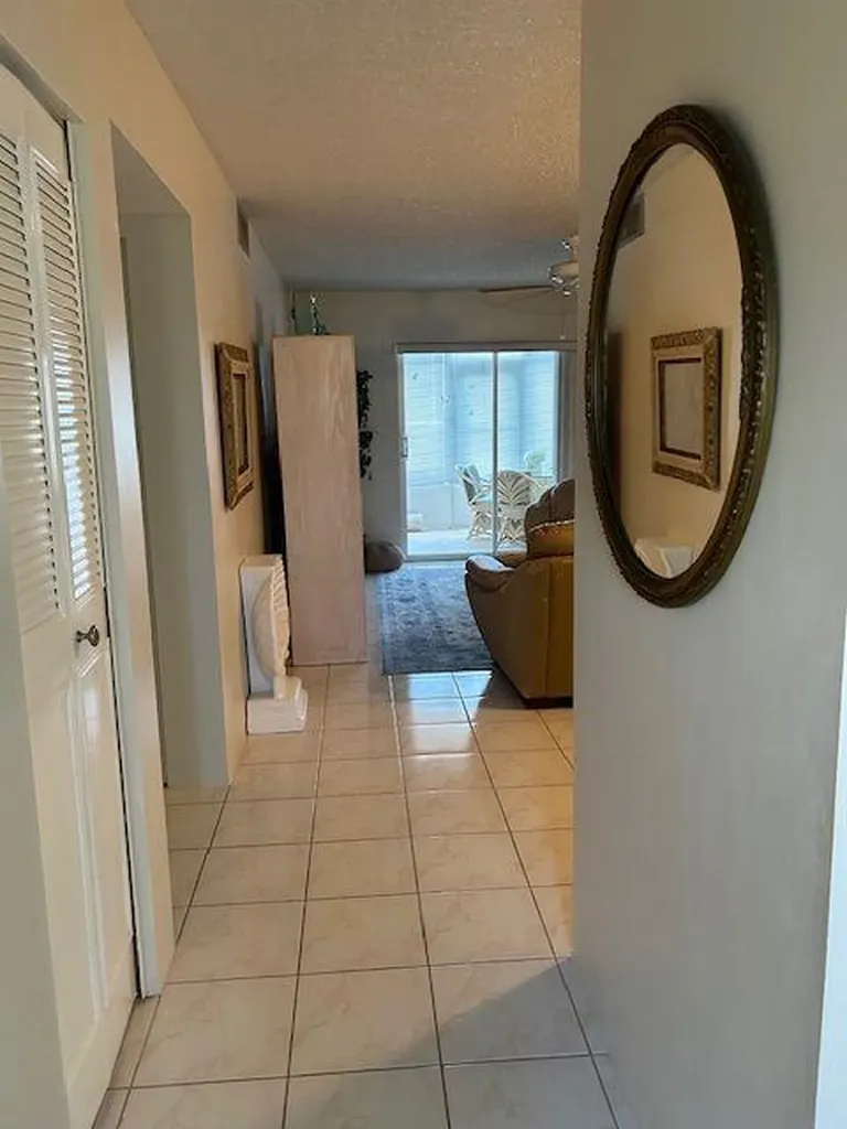 2615 S Garden Drive Lake Worth FL 33461