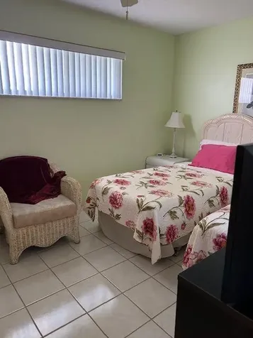 2615 S Garden Drive Lake Worth FL 33461