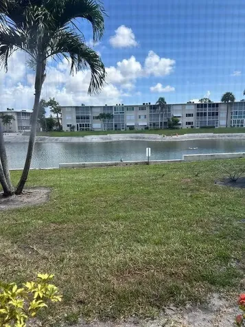 2615 S Garden Drive Lake Worth FL 33461