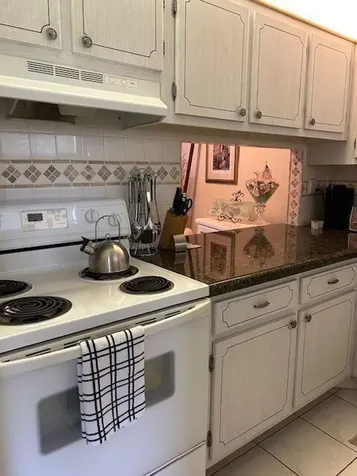 2615 S Garden Drive Lake Worth FL 33461