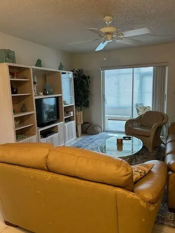 2615 S Garden Drive Lake Worth FL 33461