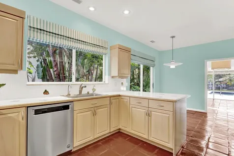 2571 Marseille Drive Palm Beach Gardens FL 33410