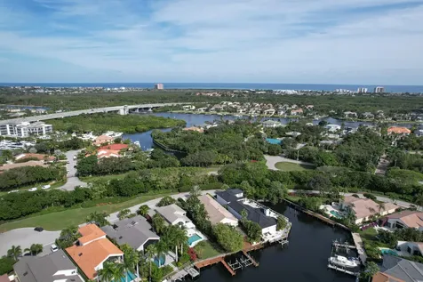 2571 Marseille Drive Palm Beach Gardens FL 33410