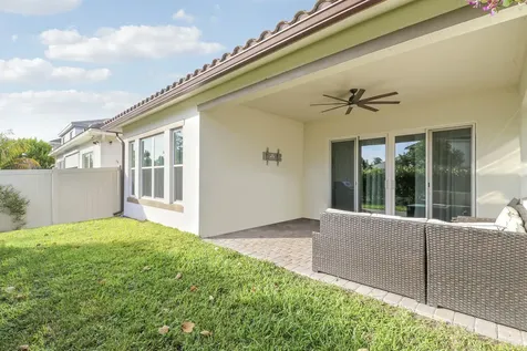 9240 Greenspire Lane Lake Worth FL 33467
