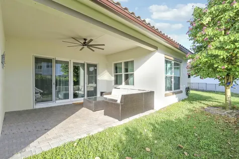 9240 Greenspire Lane Lake Worth FL 33467