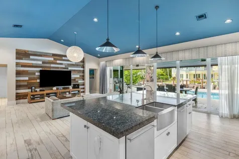 941 Dogwood Drive Delray Beach FL 33483