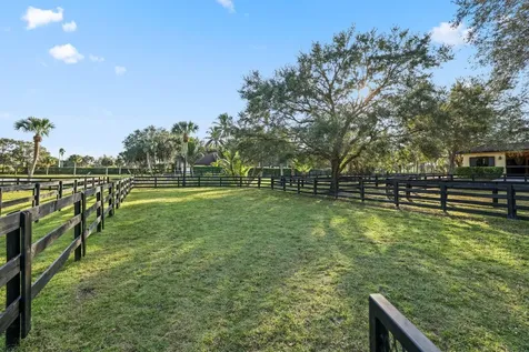 4980 Stables Way Wellington FL 33414
