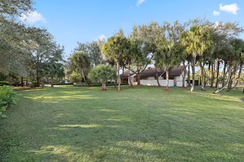 4980 Stables Way Wellington FL 33414
