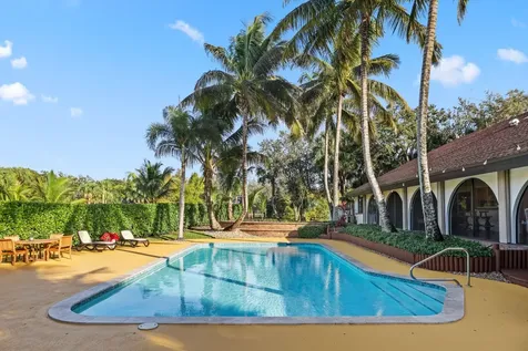 4980 Stables Way Wellington FL 33414