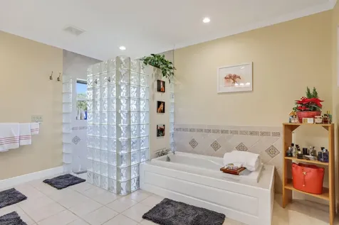4980 Stables Way Wellington FL 33414