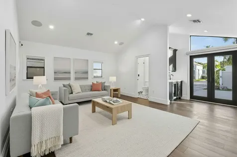 105 W Tarpon Lane Jupiter FL 33477