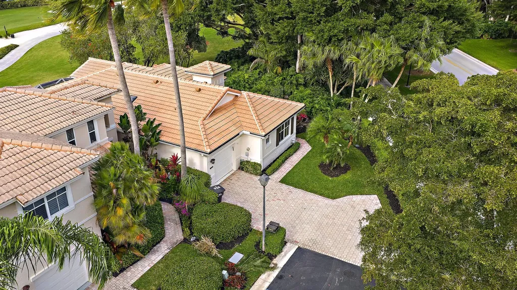 8205 Sandpiper Way West Palm Beach FL 33412
