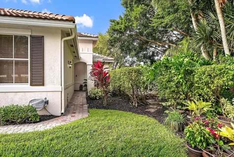 8205 Sandpiper Way West Palm Beach FL 33412