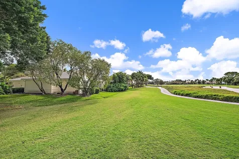 8205 Sandpiper Way West Palm Beach FL 33412