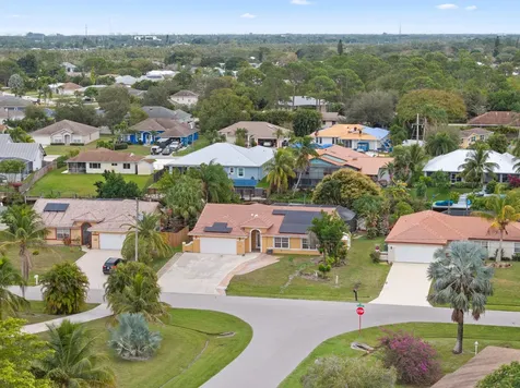 152 Ne Twylite Terrace Port Saint Lucie FL 34983