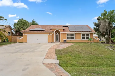 152 Ne Twylite Terrace Port Saint Lucie FL 34983