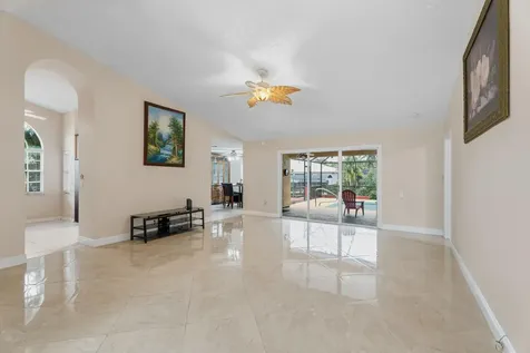 152 Ne Twylite Terrace Port Saint Lucie FL 34983