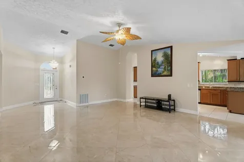 152 Ne Twylite Terrace Port Saint Lucie FL 34983