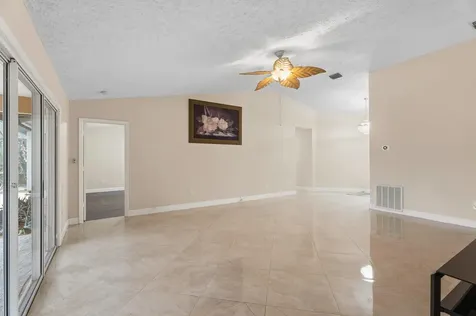 152 Ne Twylite Terrace Port Saint Lucie FL 34983
