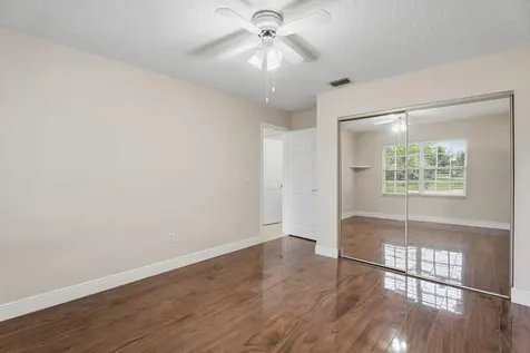152 Ne Twylite Terrace Port Saint Lucie FL 34983