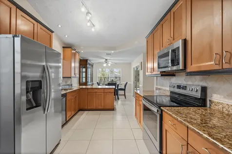 152 Ne Twylite Terrace Port Saint Lucie FL 34983