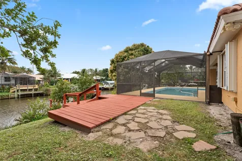 152 Ne Twylite Terrace Port Saint Lucie FL 34983