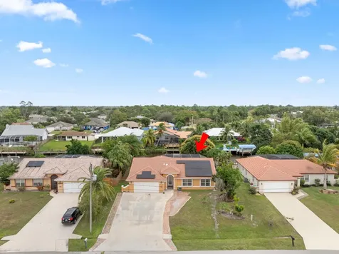 152 Ne Twylite Terrace Port Saint Lucie FL 34983