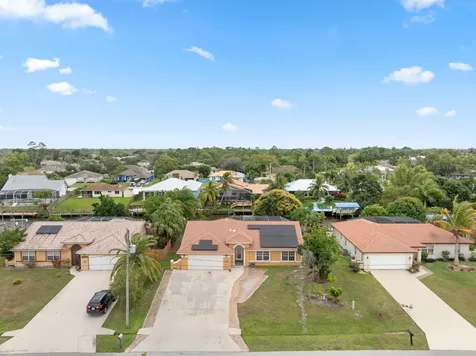 152 Ne Twylite Terrace Port Saint Lucie FL 34983