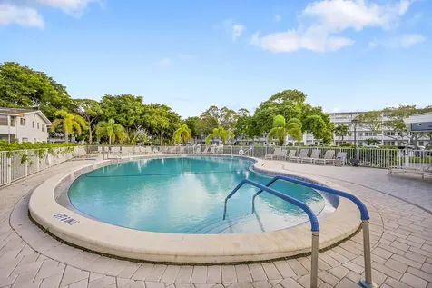371 Durham L Circle Deerfield Beach FL 33442