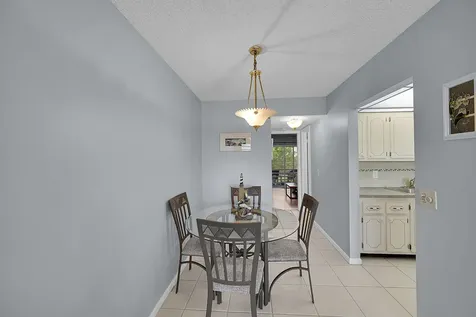 371 Durham L Circle Deerfield Beach FL 33442