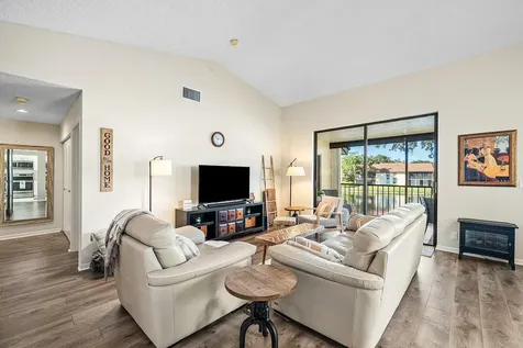 10423 S Circle Lake Drive Boynton Beach FL 33437