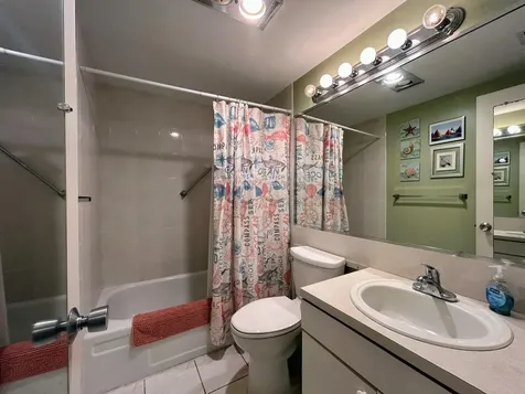 450 Horizons E Boynton Beach FL 33435